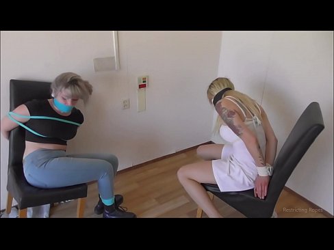 ❤️ Függő / Megkötözve és betömve / Szűzlány a bajban ☑ Szuper szex at hu.xxxifuck.ru ❤